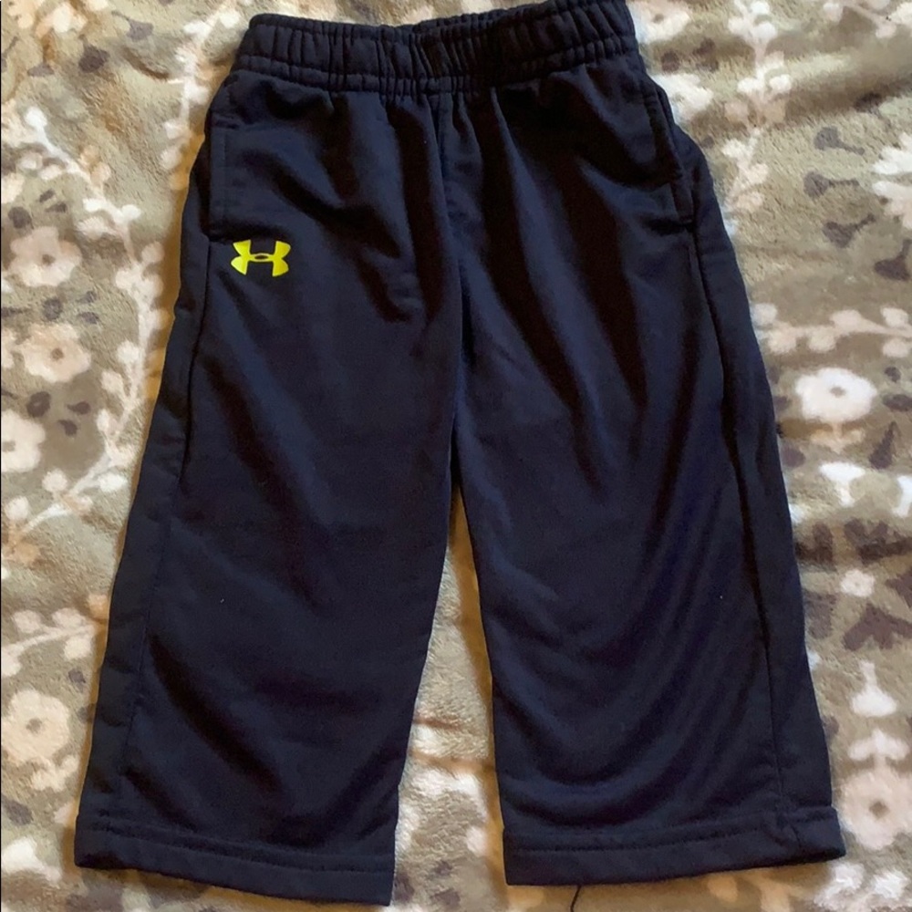 Under armour sweat pants .